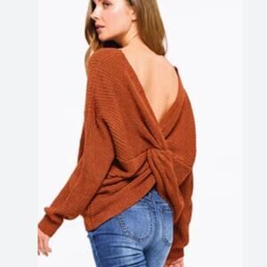 DONATING! LAST CHANCE! Rust open back chunky sweater women's  oversize medium kn